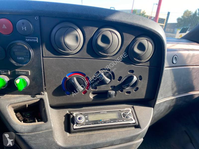Samochód dostawczy Iveco