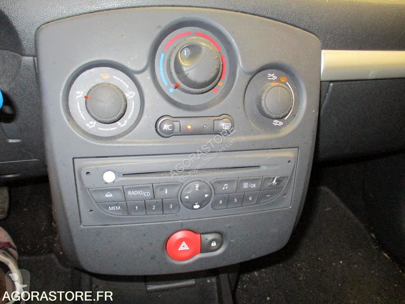 Samochód dostawczy Renault CLIO