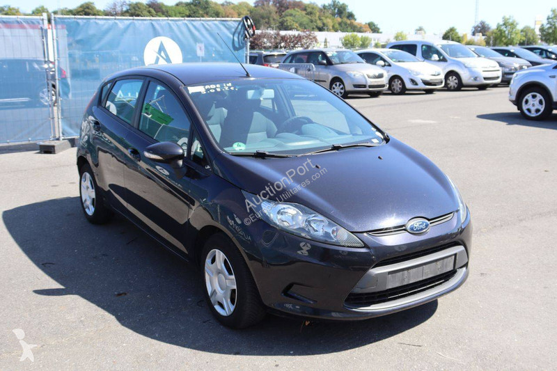 عربة نفعية Ford
