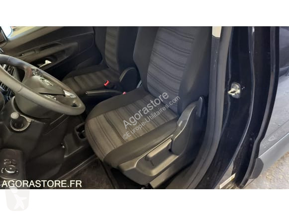 Véhicule utilitaire