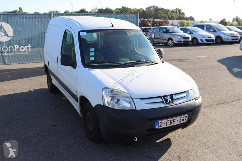 Véhicule utilitaire Peugeot