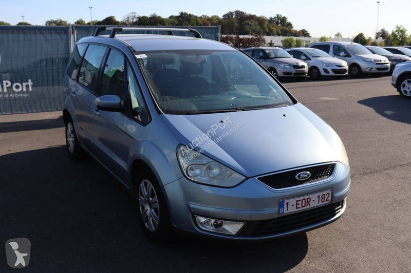 عربة نفعية Ford