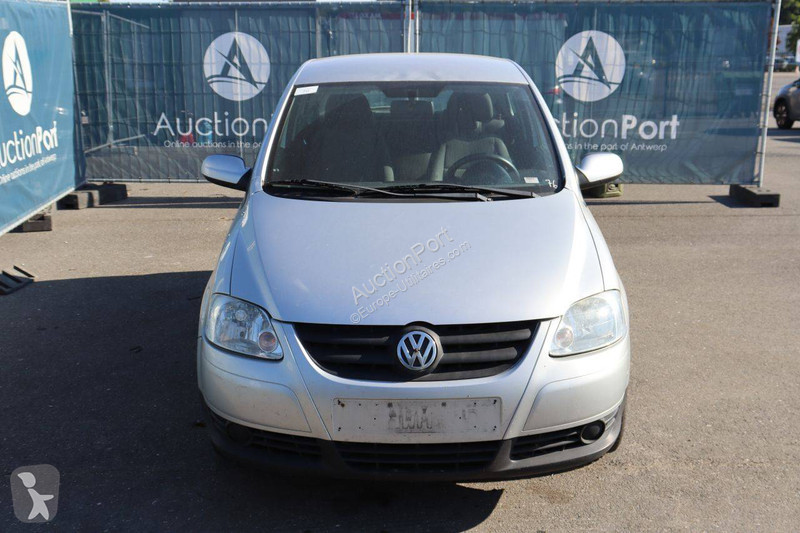 عربة نفعية Volkswagen Fox