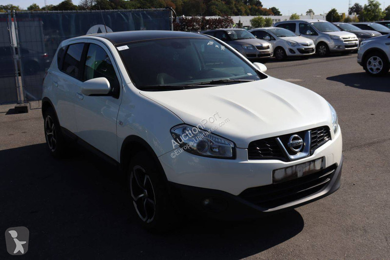 Samochód dostawczy Nissan acenta + navi QASHQAI
