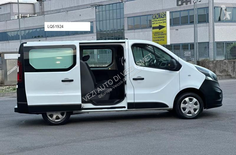 Véhicule utilitaire Opel 6 posti autocarro