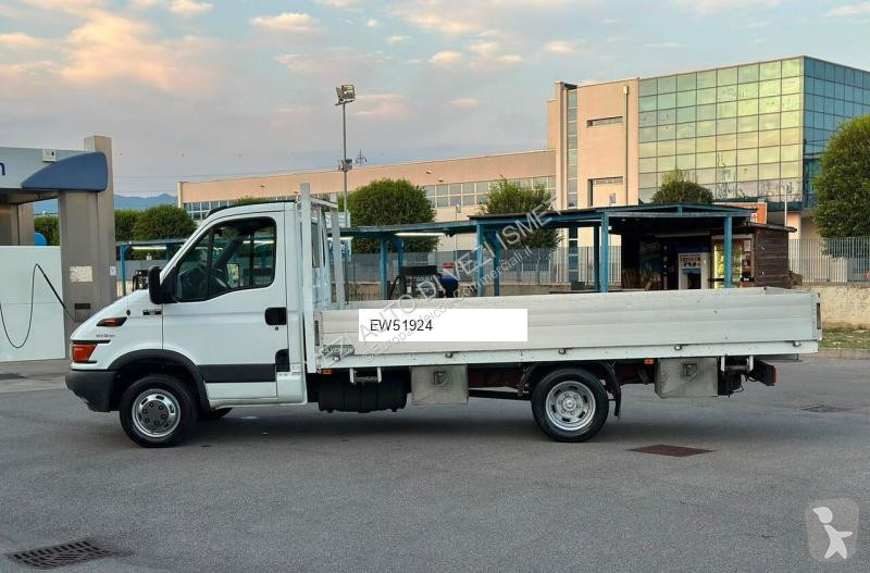 Veicolo commerciale Iveco DAILY MODELLO 35C12...