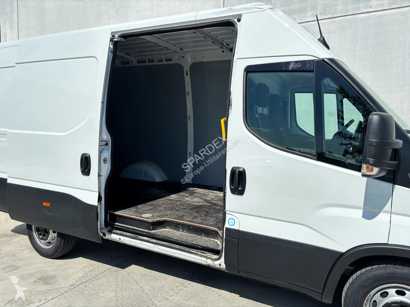 Furgoneta Iveco 35S18HA8 | Leasing