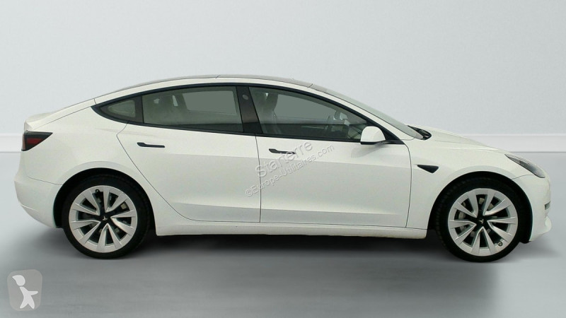 Véhicule utilitaire Tesla  MODEL 3