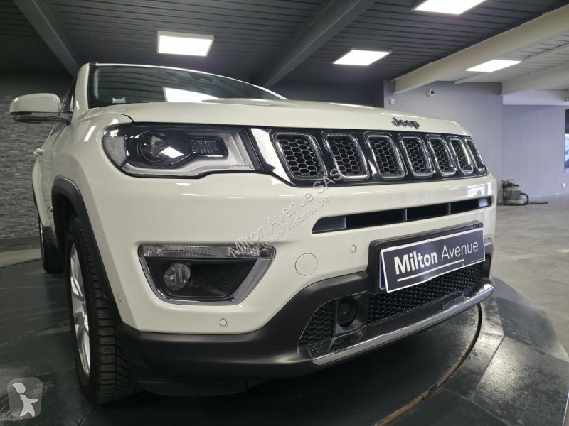Véhicule utilitaire Jeep 1.3 GSE T4 130 4x2...