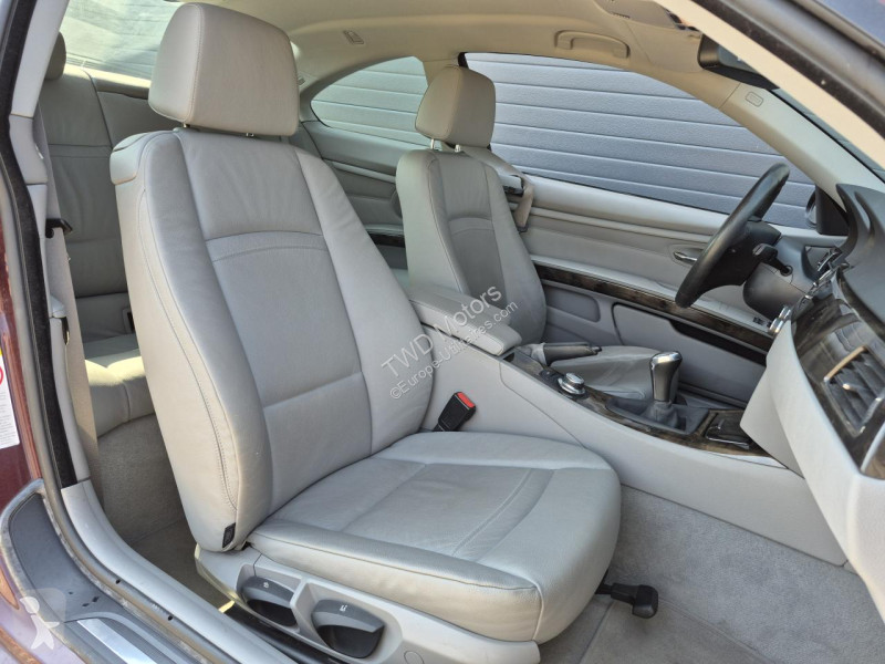 Samochód dostawczy BMW SERIE 3 320i Coupé Luxe...