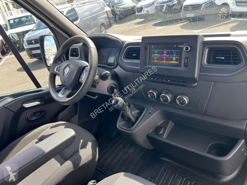 Лекотоварен автомобил Renault MASTER III FG...