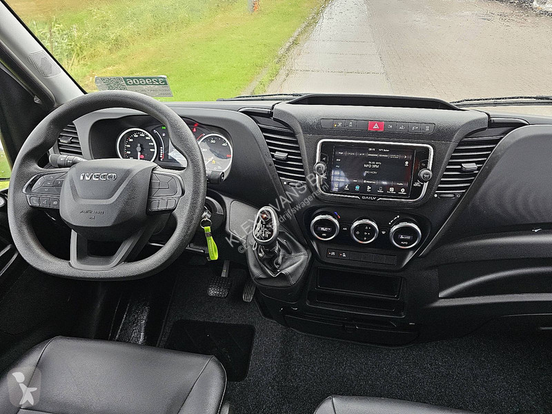 Véhicule utilitaire Iveco 35C14 Dub.Cab...