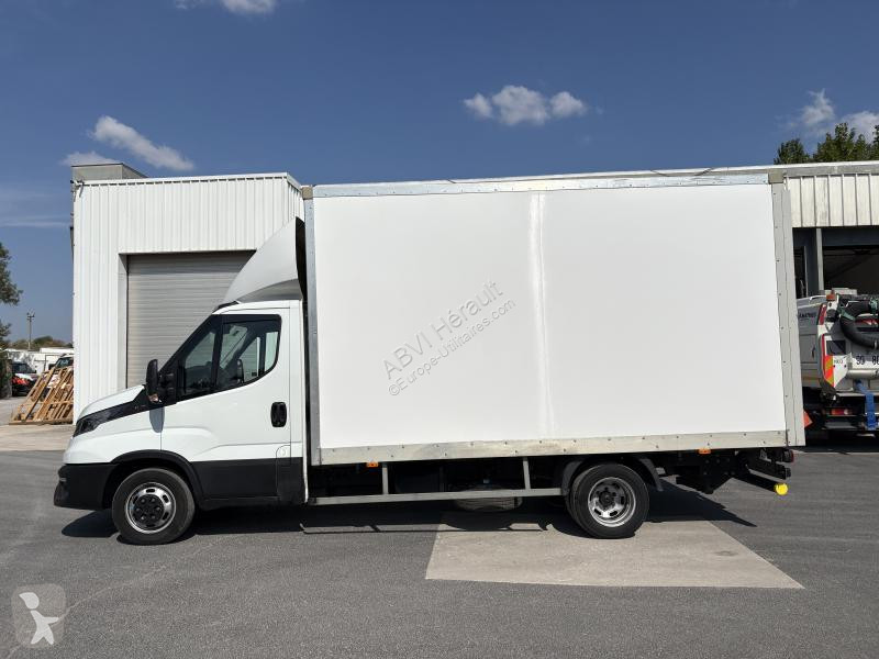 Iveco 35C16H 3.0 DHOLLANDIA CAM DE RECUL CLIM...