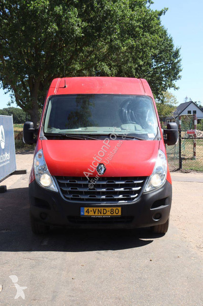 عربة نفعية Renault