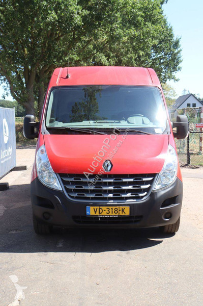 عربة نفعية Renault
