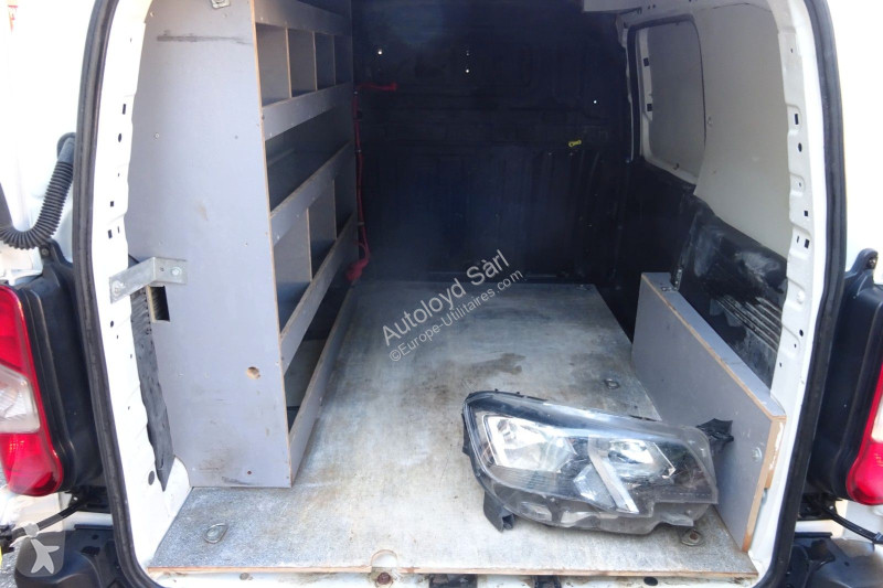 Véhicule utilitaire Peugeot PARTNER 1,5 HDI 100