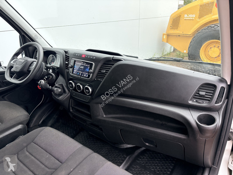 Véhicule utilitaire Iveco 35C16 3.0 160PK...