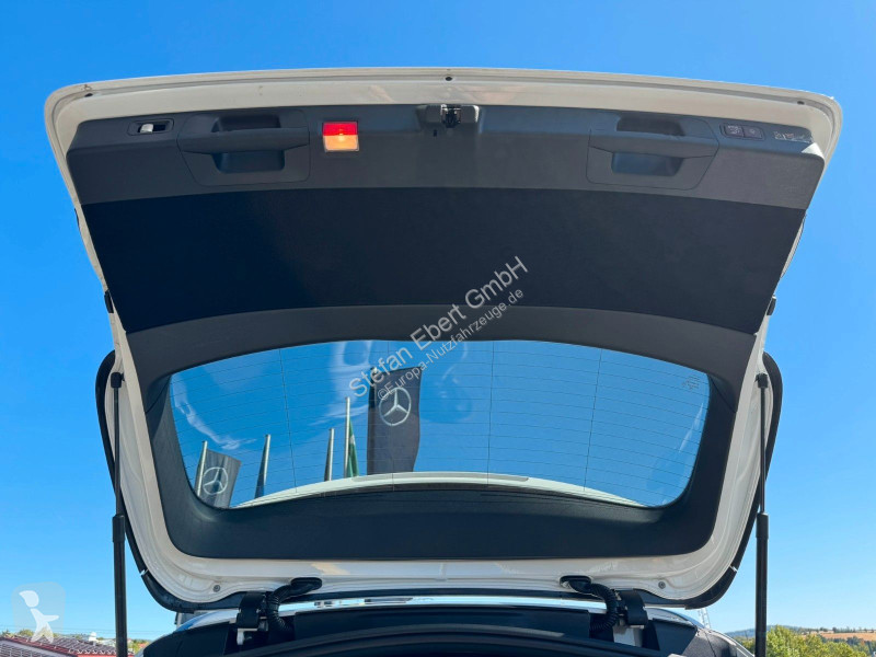Mercedes E 300 d  T 4M A...