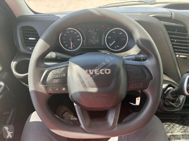 Iveco  35S16 HI-MATIC 20m3 van