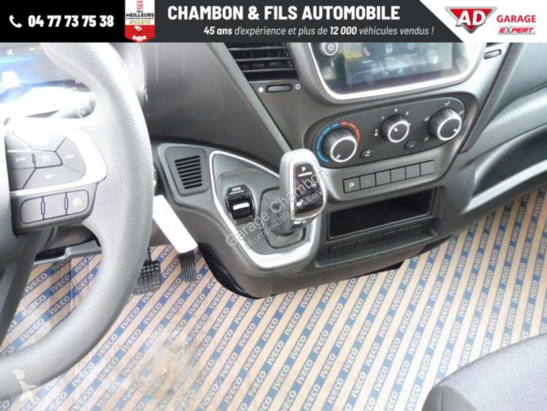 عربة نفعية Iveco 35S18 3.0 V16 HI-MATIC H2 180CV