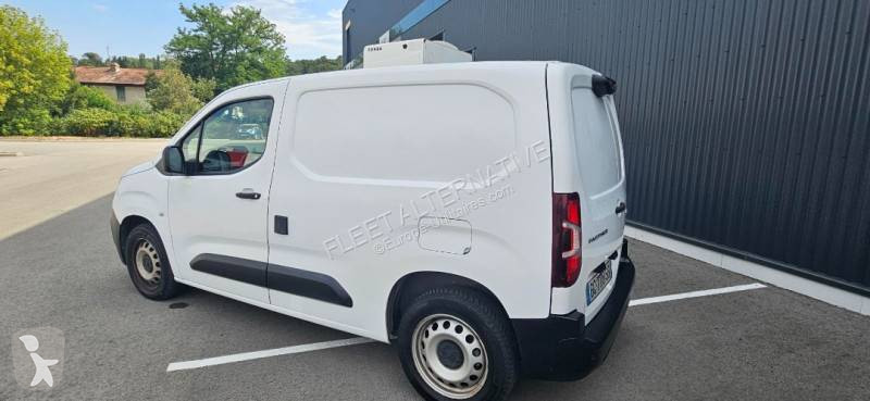 Véhicule utilitaire Peugeot