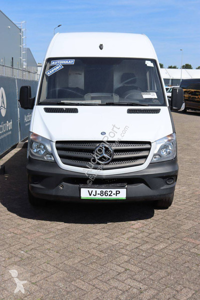 Véhicule utilitaire Mercedes 310 CDI