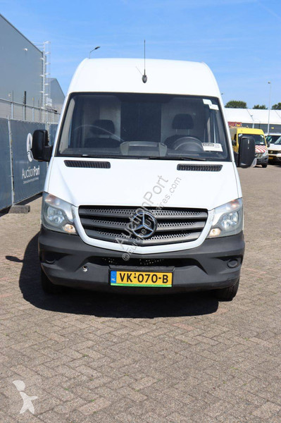 Véhicule utilitaire Mercedes 310 CDI