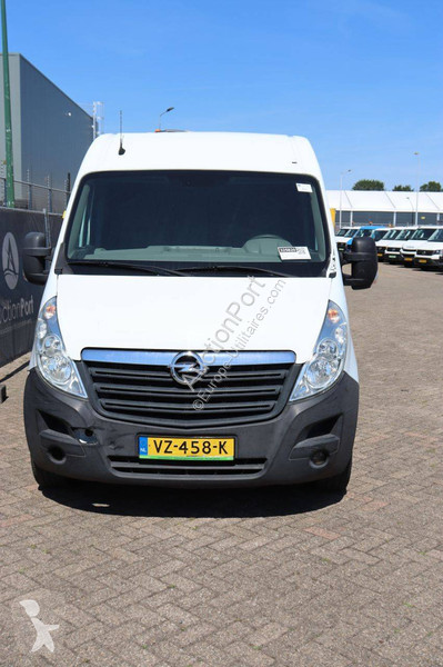 Véhicule utilitaire Opel