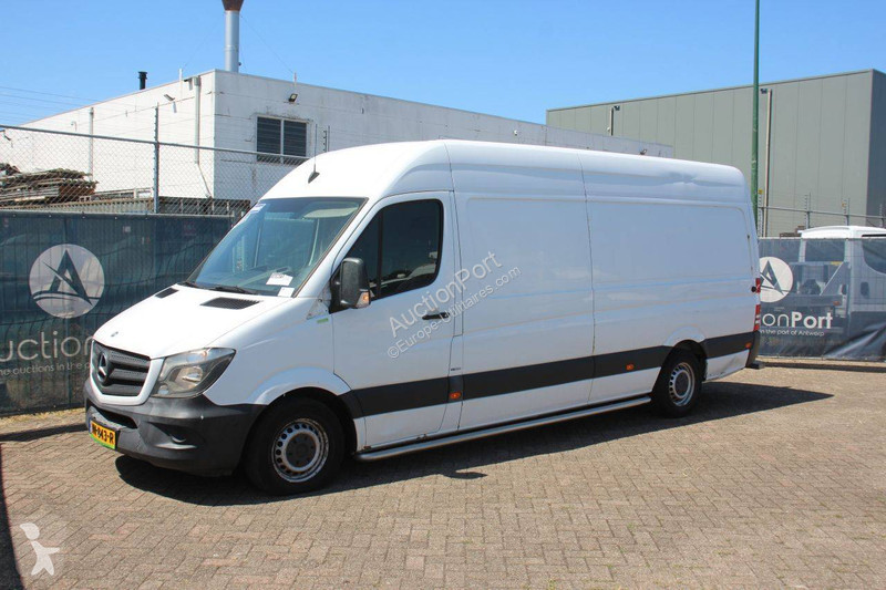 Véhicule utilitaire Mercedes