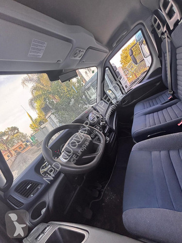 Véhicule utilitaire Iveco Iveco 35c16