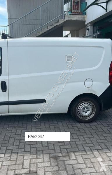 Véhicule utilitaire Opel combo maxi