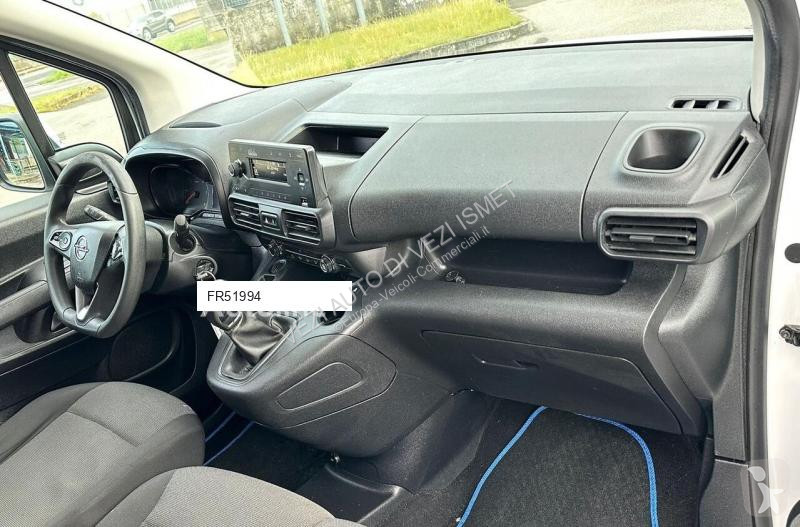 Véhicule utilitaire Opel Сombo