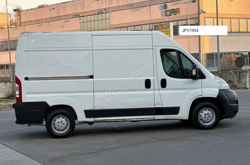 Véhicule utilitaire Peugeot