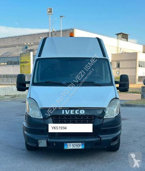 Лекотоварен автомобил Iveco Dailly 35s15