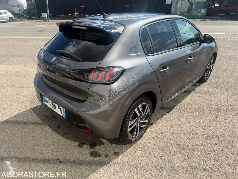 Véhicule utilitaire Peugeot 208