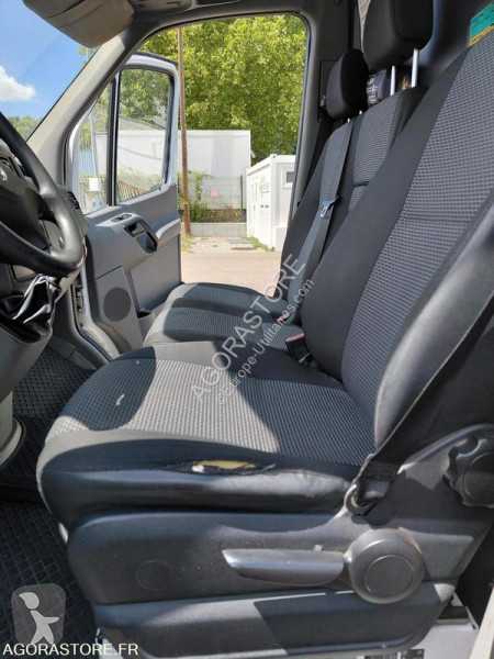 Véhicule utilitaire Mercedes SPRINTER