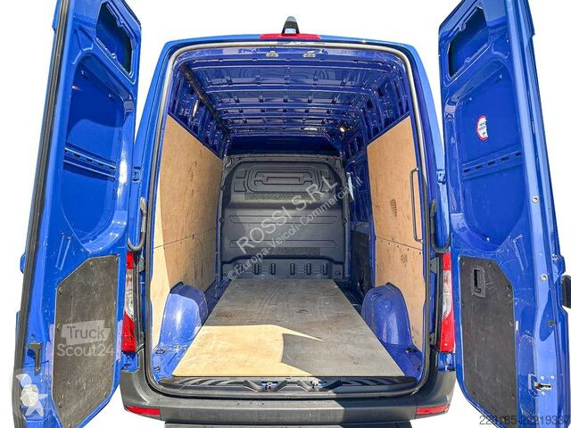 Véhicule utilitaire Mercedes SPRINTER - 311 CDI...