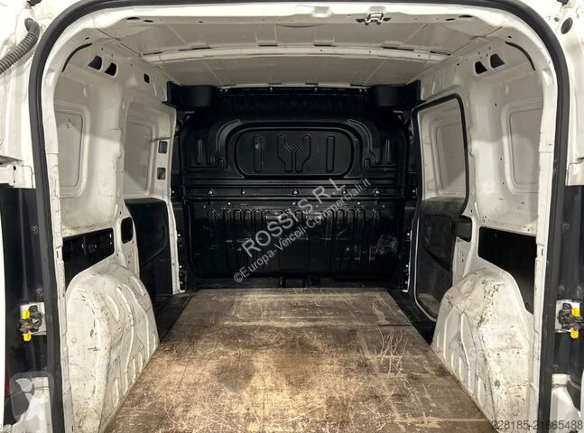 Véhicule utilitaire Fiat Cargo 2019 - cargo 1.6...