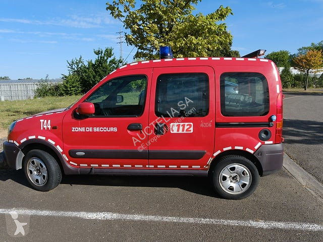 Véhicule utilitaire Renault 4X4