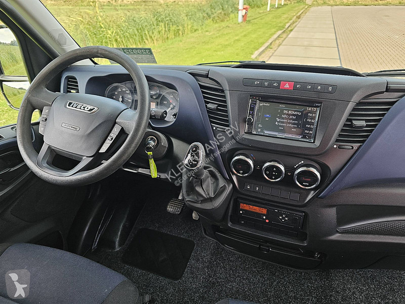 Véhicule utilitaire Iveco 50C18 Bakwagen 3.0L...