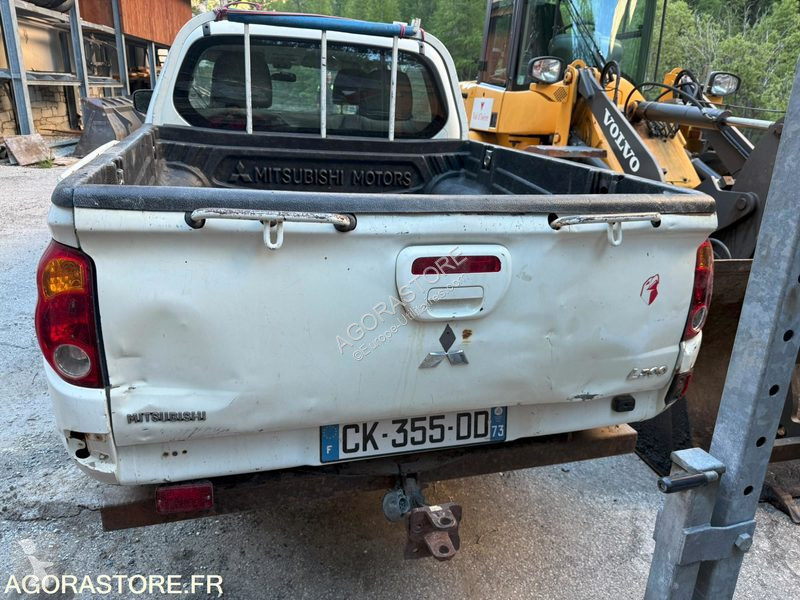 Véhicule utilitaire Mitsubishi