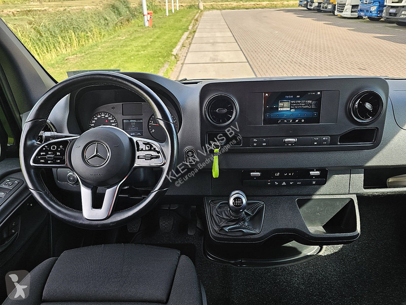 Véhicule utilitaire Mercedes 317 L2H2 Mbux Navi AC