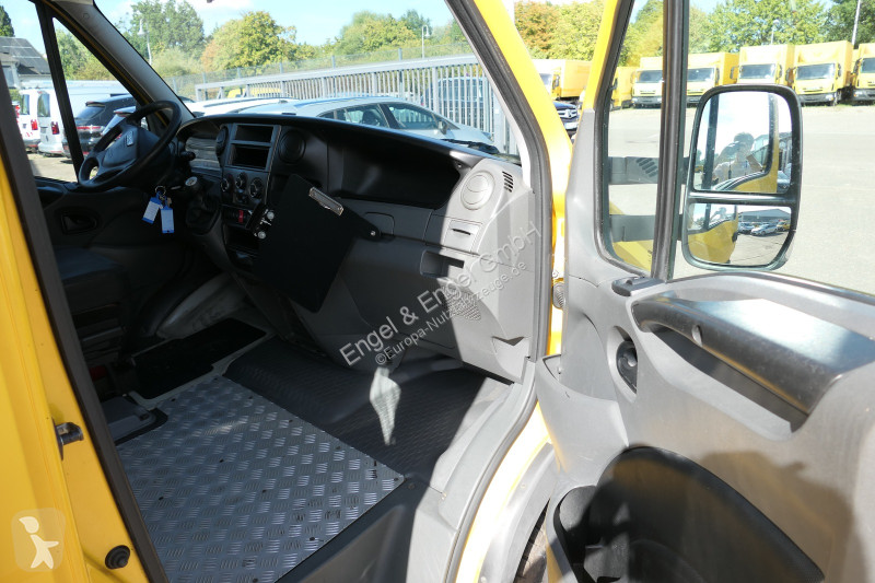 Véhicule utilitaire Iveco Daily 35 S11 C30C...