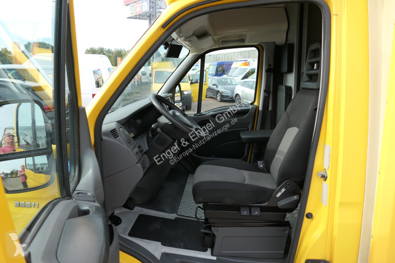 Véhicule utilitaire Iveco Daily 35 S11 C30C...