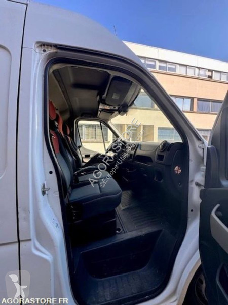 Véhicule utilitaire Renault MASTER