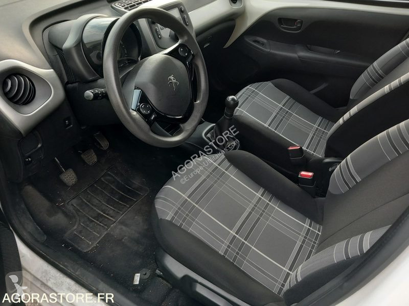 Véhicule utilitaire Peugeot 108