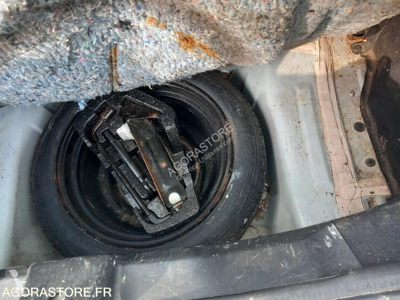 Véhicule utilitaire Peugeot 108