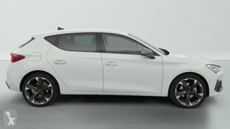 Véhicule utilitaire Cupra  LEON