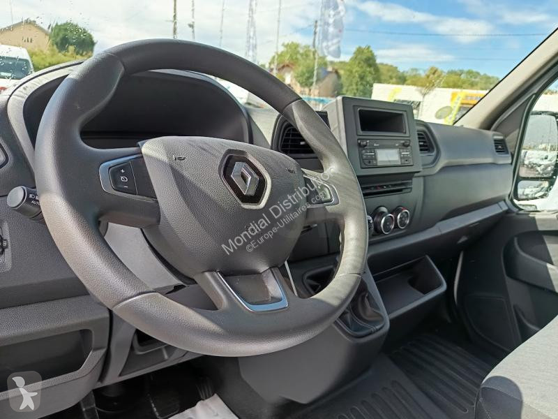 Véhicule utilitaire Renault F3500 L2H2 DCI 135...