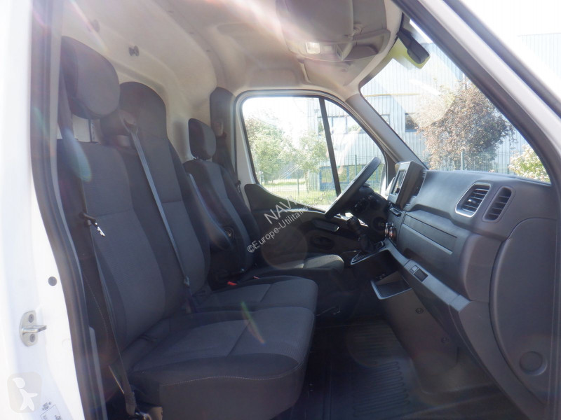 Véhicule utilitaire Renault MASTER III FG F3500...